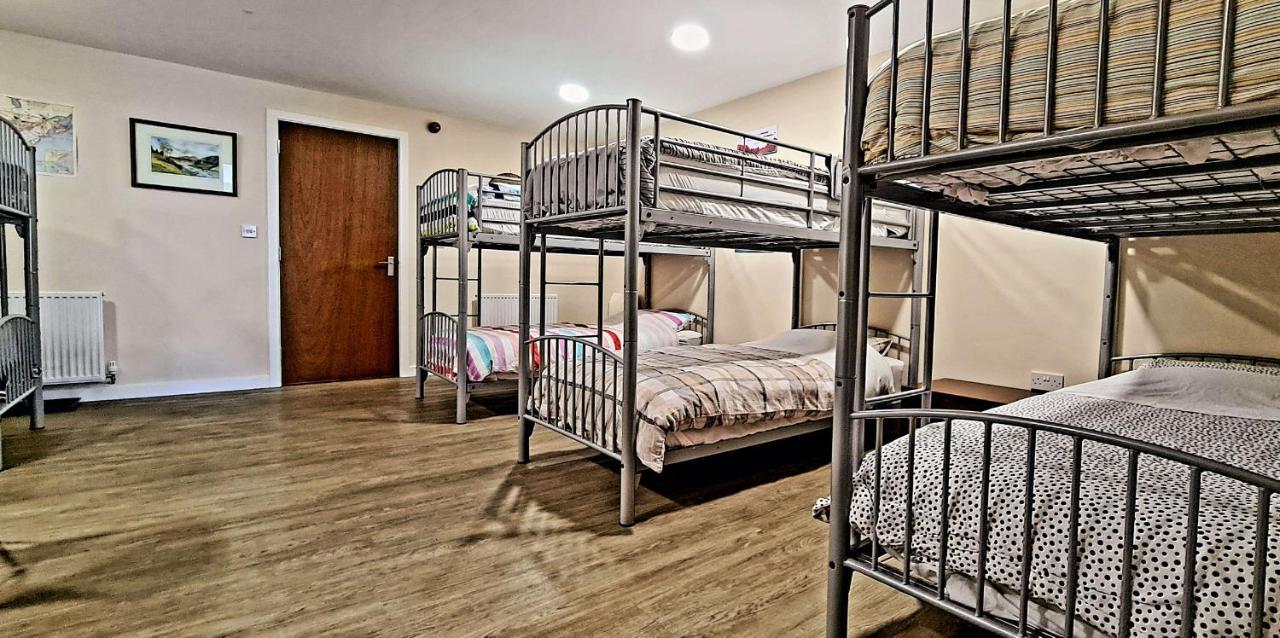 The Attic At Edenmill Hostel Blanefield Екстериор снимка