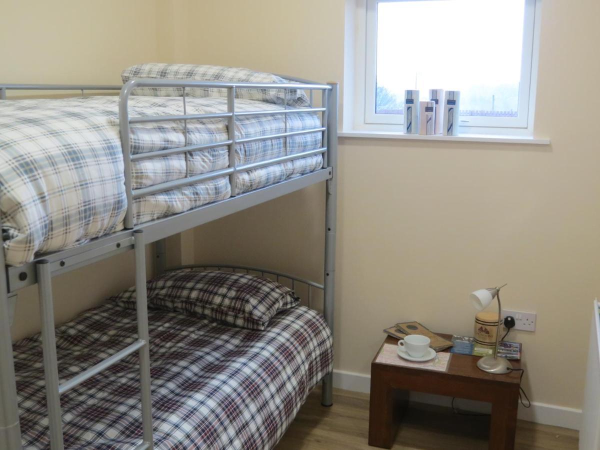 The Attic At Edenmill Hostel Blanefield Екстериор снимка